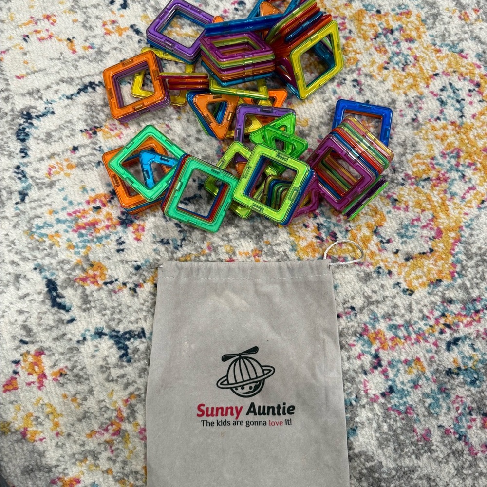 Sunny Auntie Magnetic Building Blocks